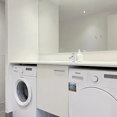3 Bedroom At Margretheholmsvej With Balcony Near The Opera House And The Center 2 Apartmán Kodaň