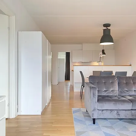 Apartmán 3 Bedroom At Margretheholmsvej With Balcony Near The Opera House And The Center 2
